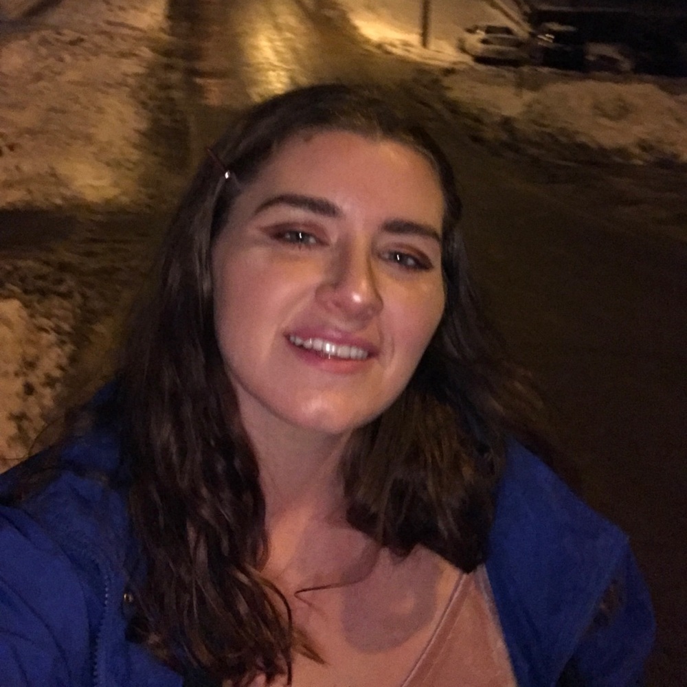 Meet your Posher, Courtney